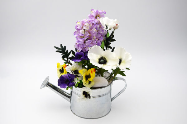 Pompes Funèbres Grosso : Arrosoir fleurs violet (D)
