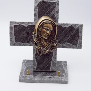 Pompes Funèbres Grosso : Croix St André Vierge granit sur base
