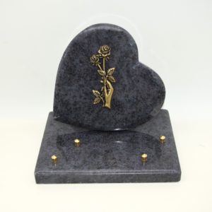 Pompes Funèbres Grosso : Coeur granit sur socle main rose