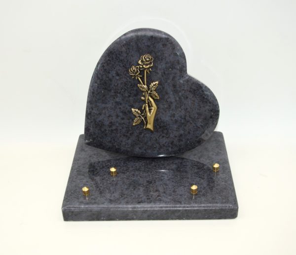 Pompes Funèbres Grosso : Coeur granit sur socle main rose