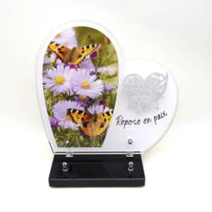 Pompes Funèbres Grosso : Plaque altu coeur sur socle motif papillon inox lys