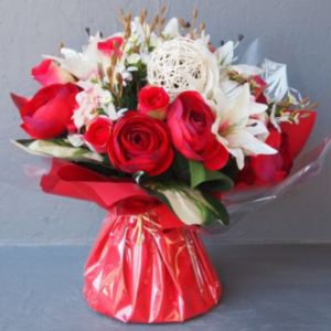 Pompes Funèbres Grosso : Bouquet bulle rotin rouge