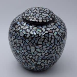 Pompes Funèbres Grosso : Urne céramique décor nacre bleuté Ø21 x H21