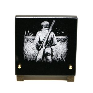 Pompes funèbres Grosso : Plaque granit mini chasseur 15X15 cm